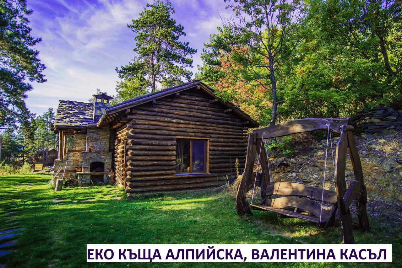 Нощувка със закуска (B & B) валентина касъл Огняново